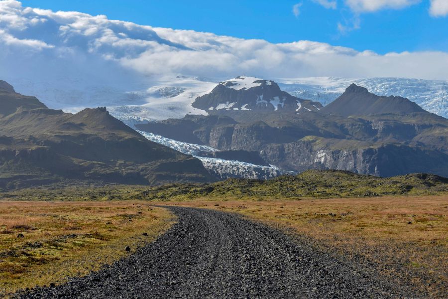 Dirt road leading to Svínafellsjökull Glacier in South Iceland