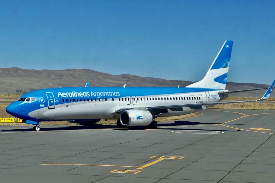 Flight from Buenos Aries to Montevideo with Aerolineas Argentinas