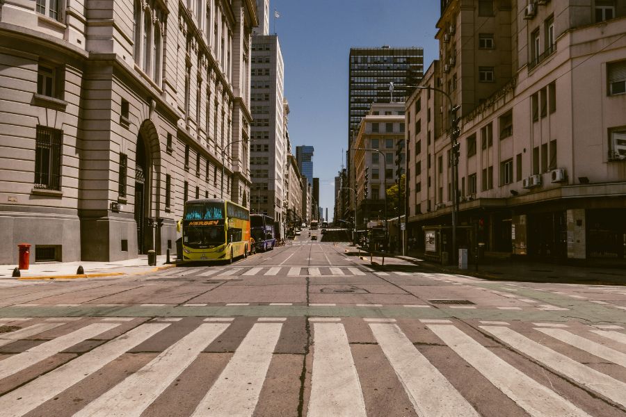 bus from buenos aries to montevideo