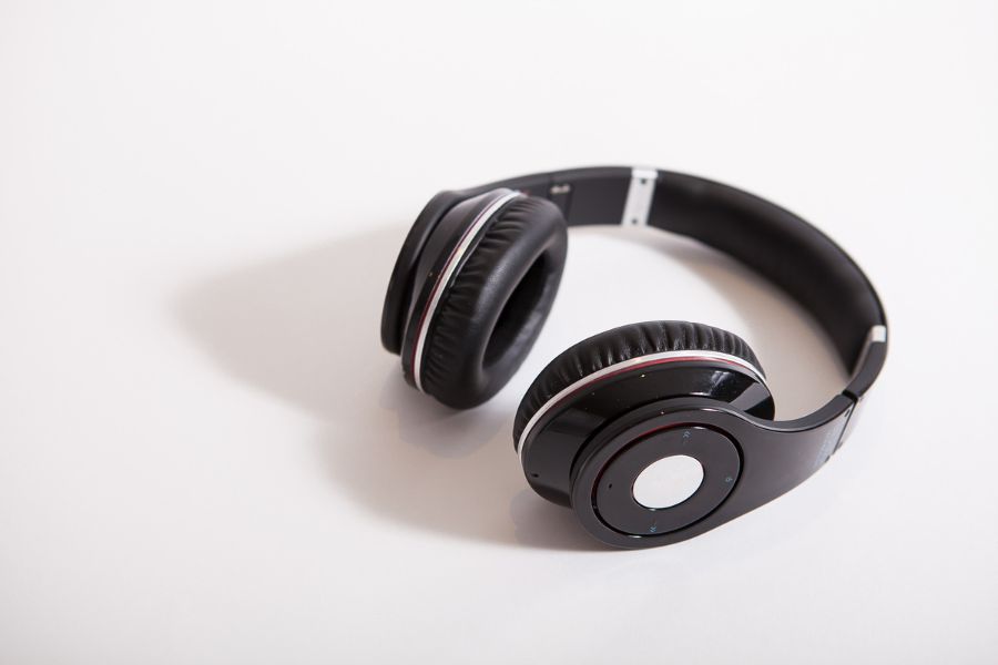 Image of noise Cancelling headphones 